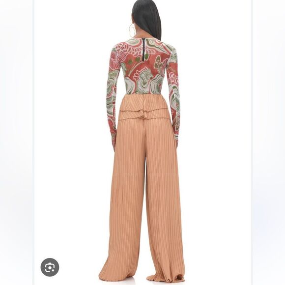 $284 Andrea lyamah Toffee Satin Pleated Linea Pant NWT - Picture 6 of 9